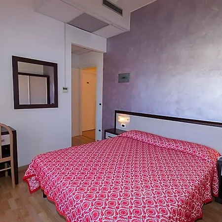 Adrimer Hotel 3*