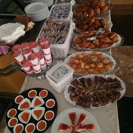 ホテル Adrimer 3*