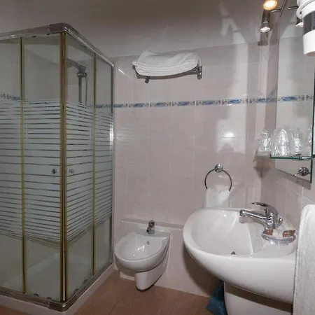 Adrimer Hotel 3*